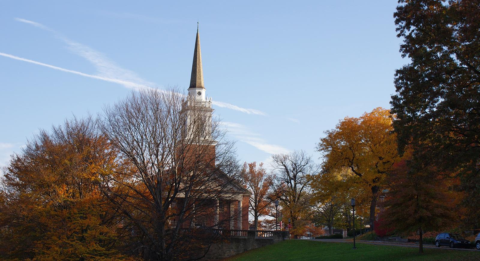 Photo of the chapel on Chatham University's 欧洲杯官方投注网站, in autumn